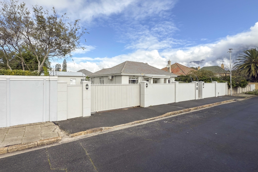 3 Bedroom Property for Sale in Claremont Western Cape